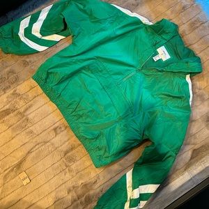 Forever 21 LA Contemporary Cropped Pullover rain jacket Large Varsity 90s style